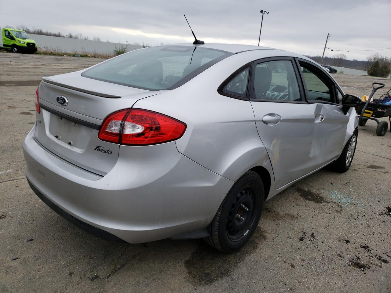 Photo 4 from auction – 2011 FORD FIESTA SE with VIN 3FADP4BJ3BM135084