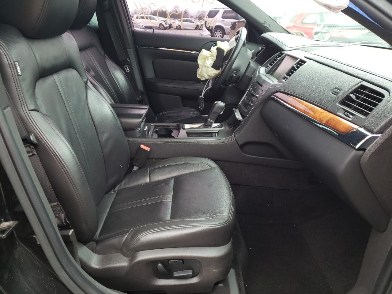 Photo 5 from auction – 2014 LINCOLN MKS with VIN 1LNHL9DK4EG611797