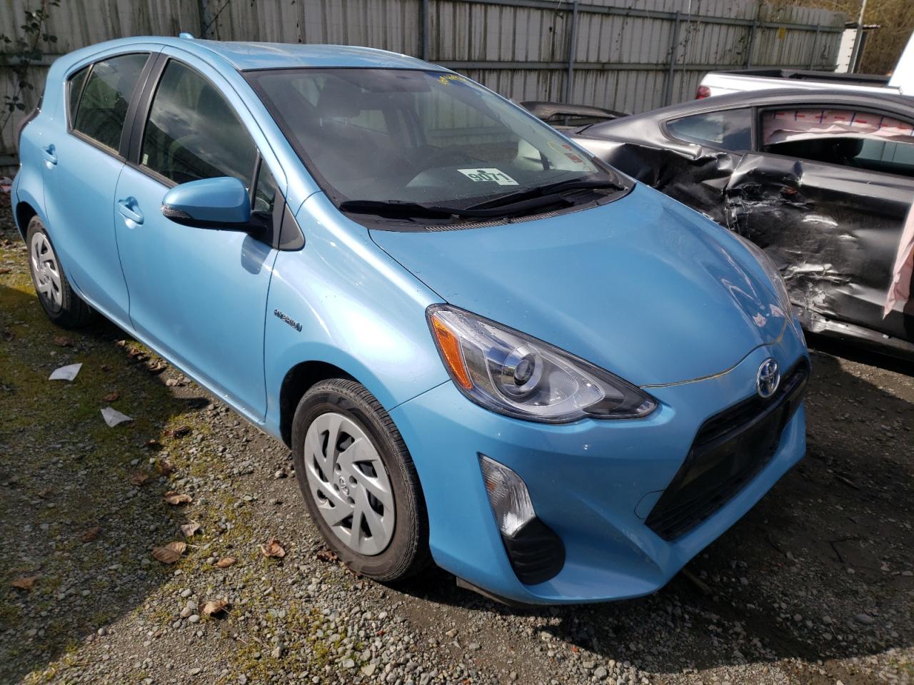 TOYOTA PRIUS C 2016 with VIN JTDKDTB36G1139429 - Photo from auction