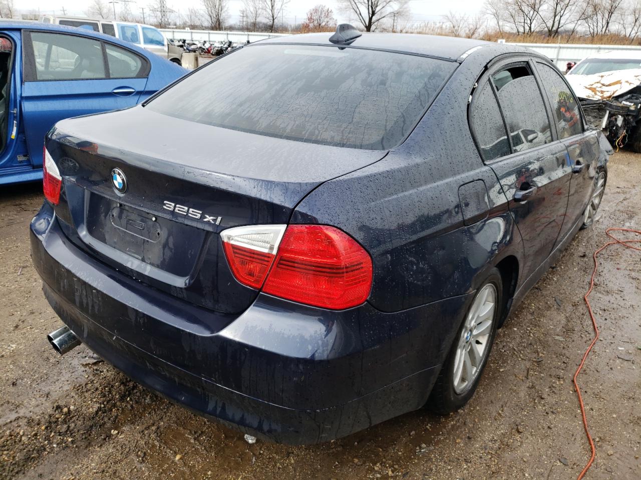 Photo 4 from auction – 2006 BMW 325 XI with VIN WBAVD13586KV04376