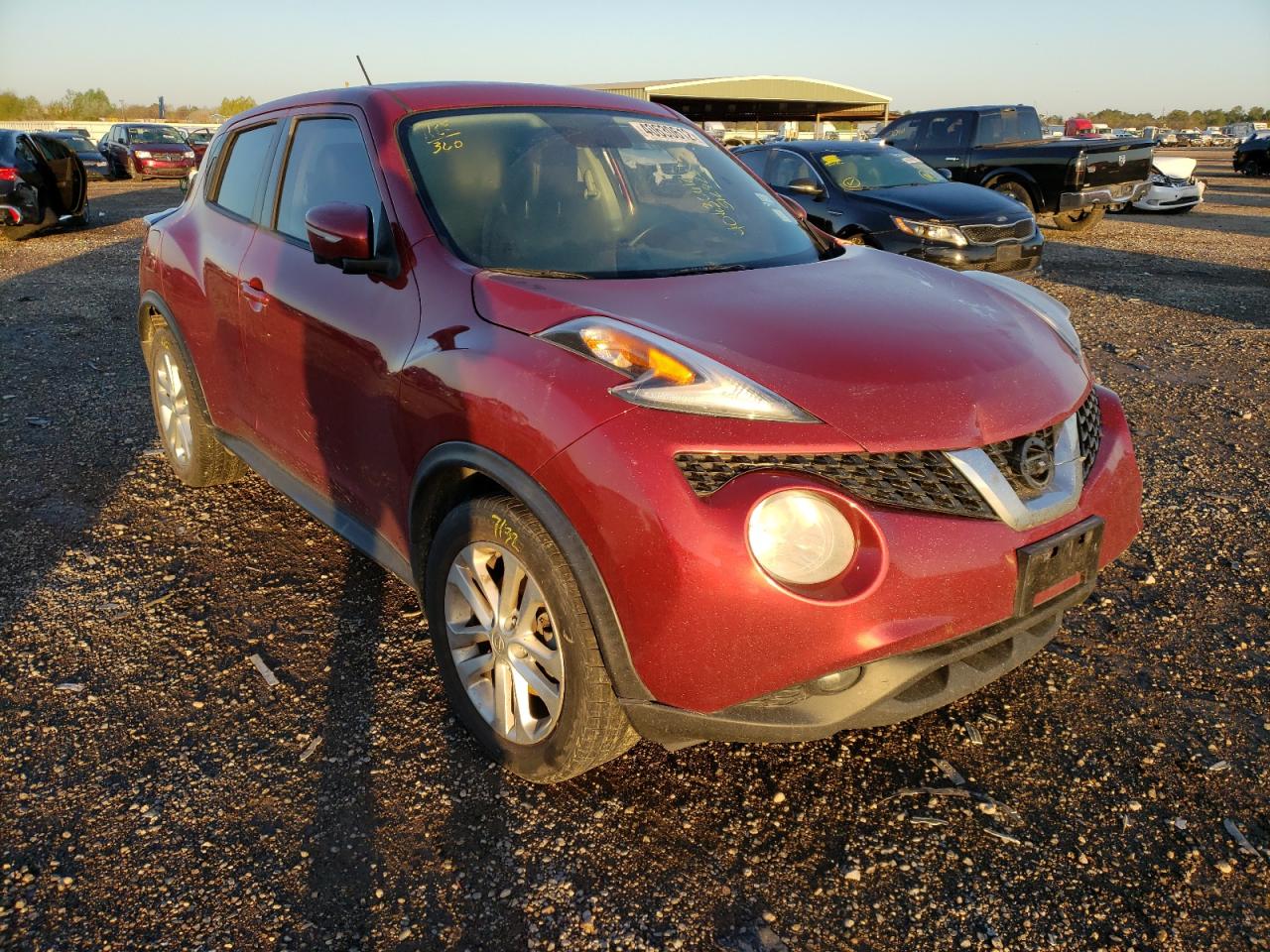 NISSAN JUKE S 2015 with VIN JN8AF5MR3FT512825 - Photo from auction