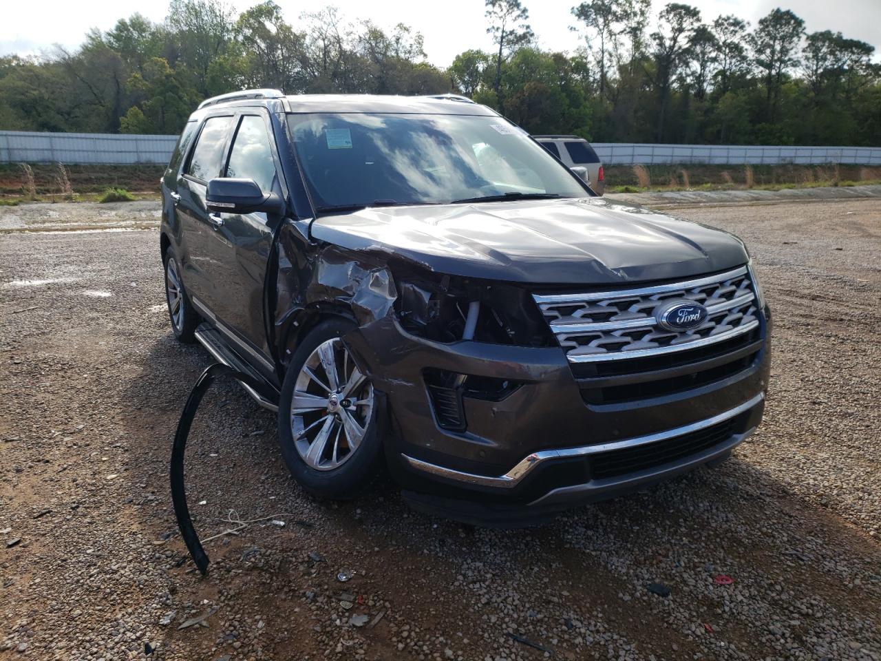 FORD EXPLORER L 2018 with VIN 1FM5K7F86JGB84659 - Photo from auction