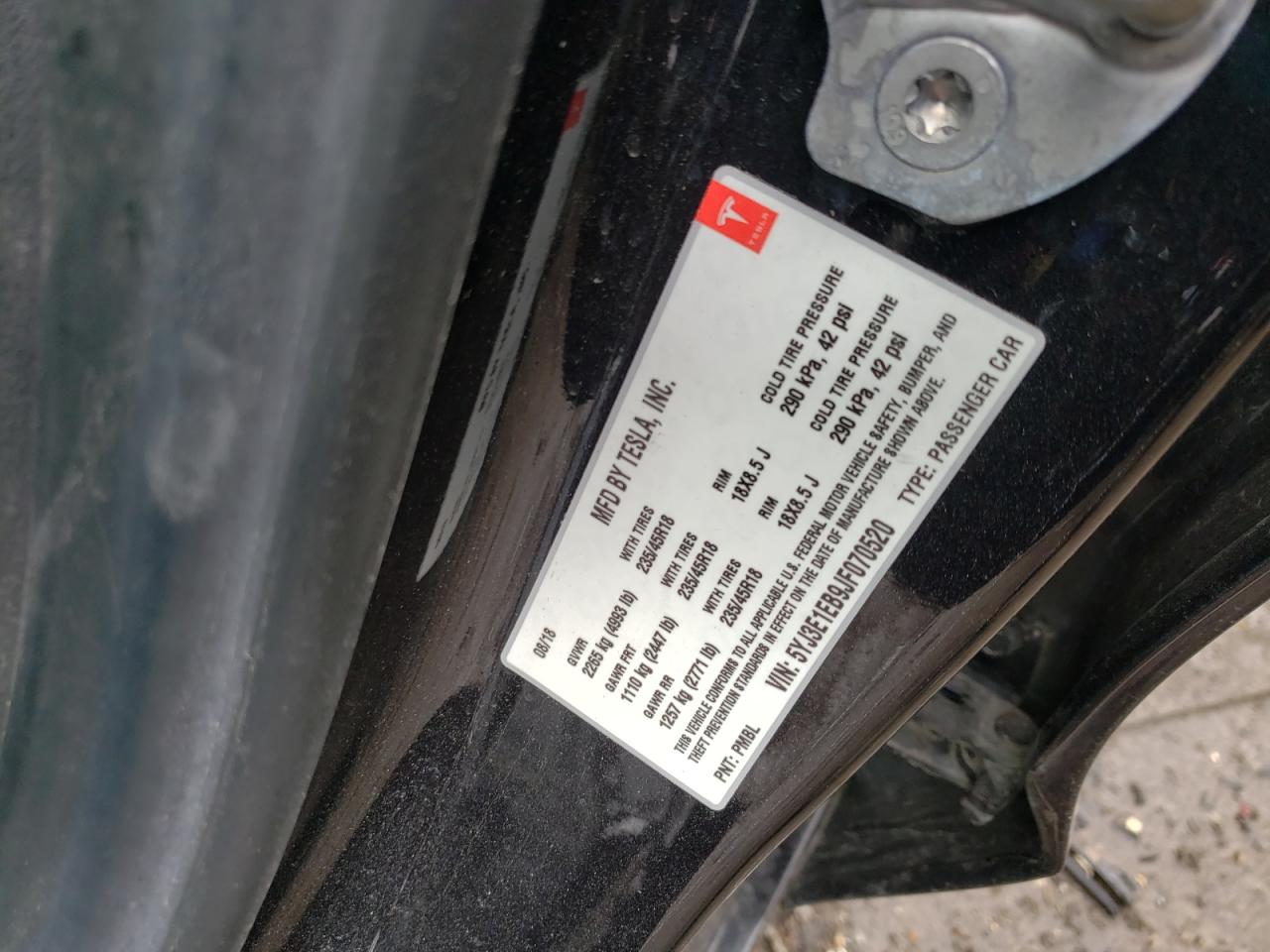 Photo 10 from auction – 2018 TESLA MODEL 3 with VIN 5YJ3E1EB9JF070520
