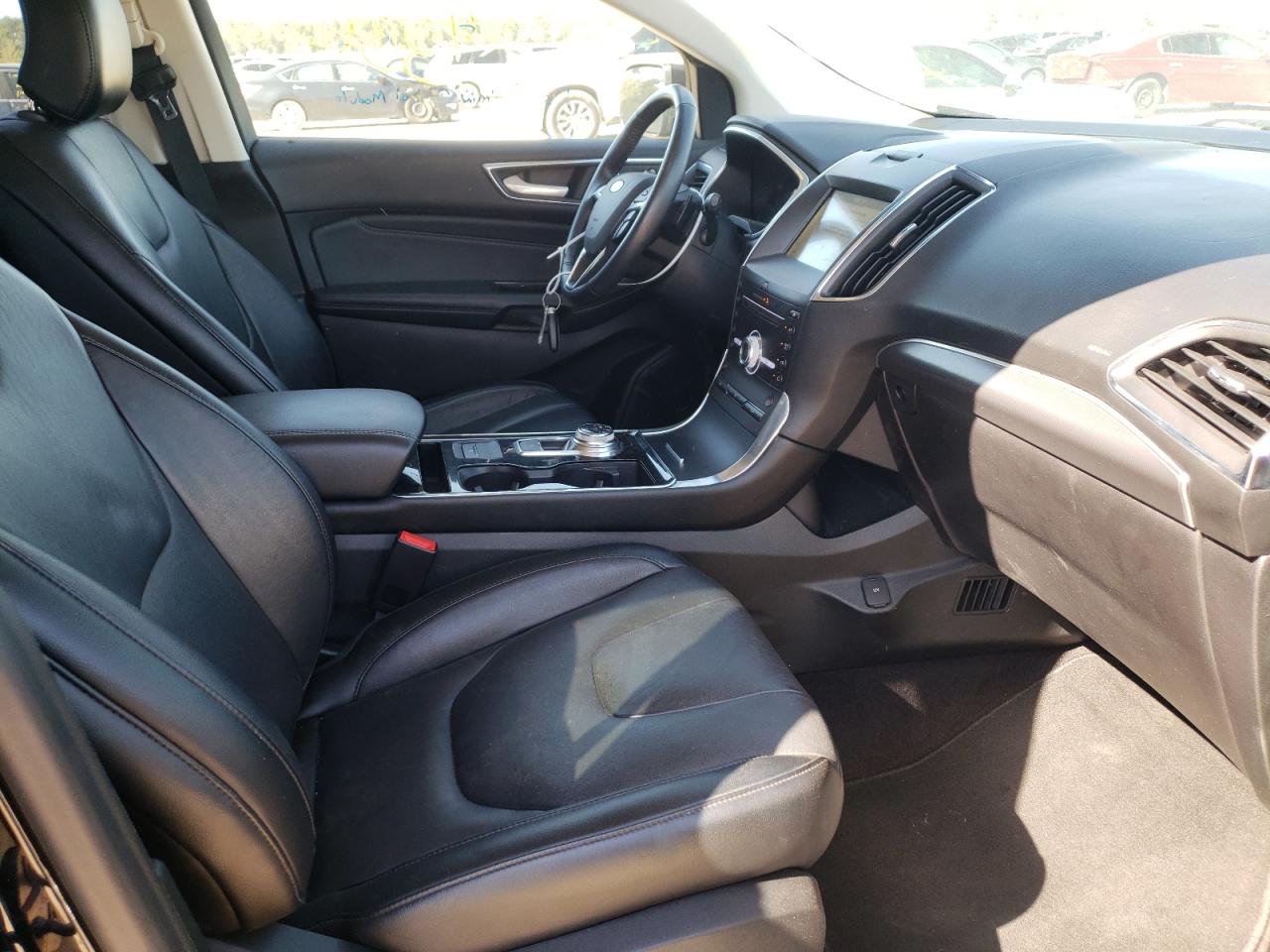 Photo 5 from auction – 2019 FORD EDGE TITAN with VIN 2FMPK4K97KBB55086