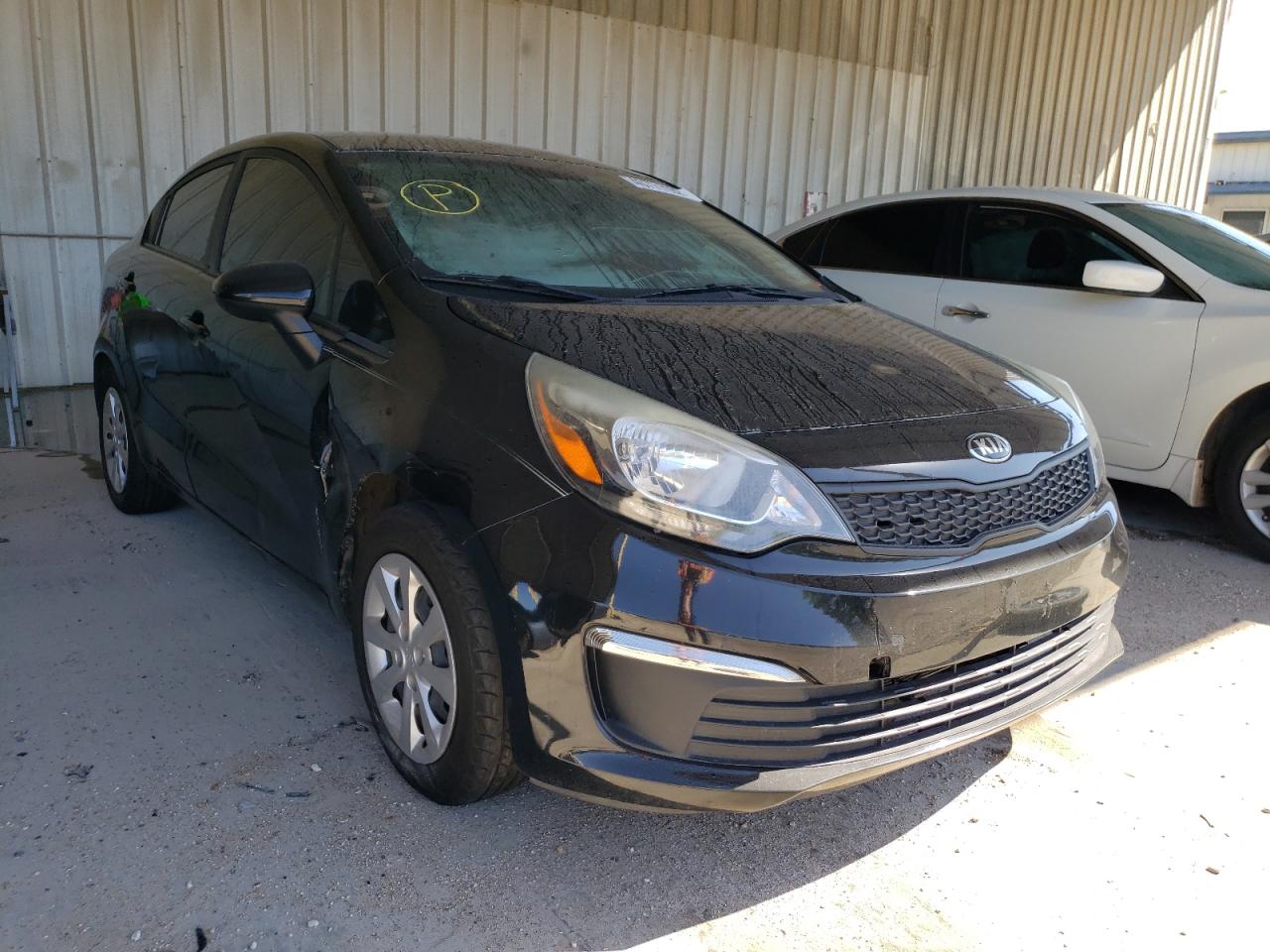 KIA RIO LX 2017 with VIN KNADM4A33H6050113 - Photo from auction
