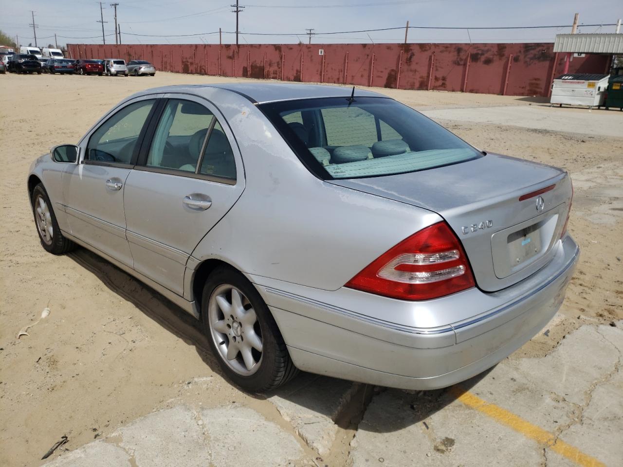 Photo 3 from auction – 2002 MERCEDES-BENZ C-CLASS with VIN WDBRF61J92F285697