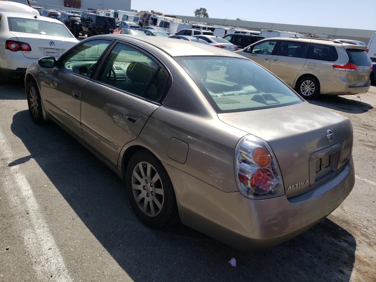 Photo 3 from auction – 2004 NISSAN ALTIMA BAS with VIN 1N4AL11E44C183862