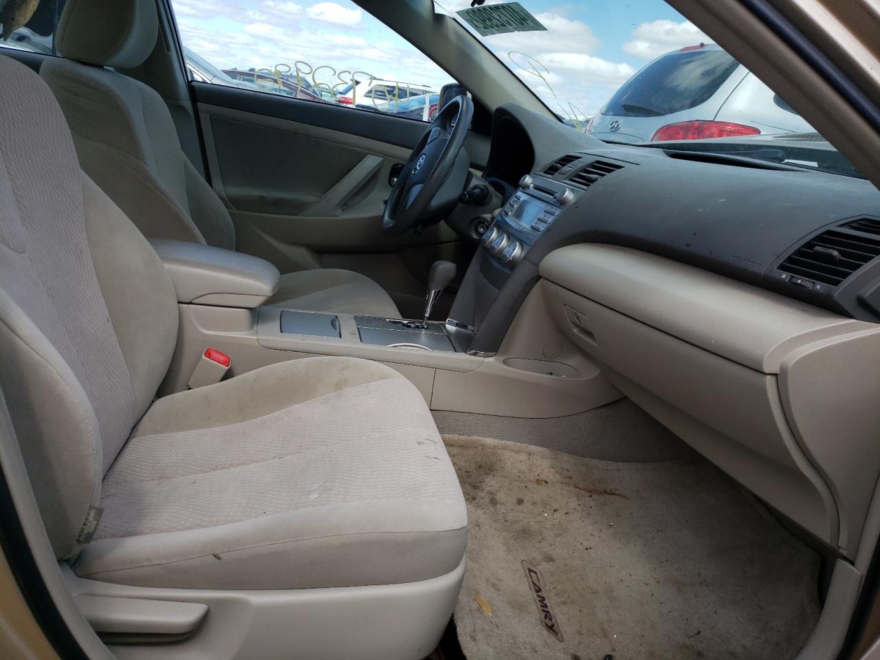 Photo 5 from auction – 2010 TOYOTA CAMRY BASE with VIN 4T4BF3EK5AR015818