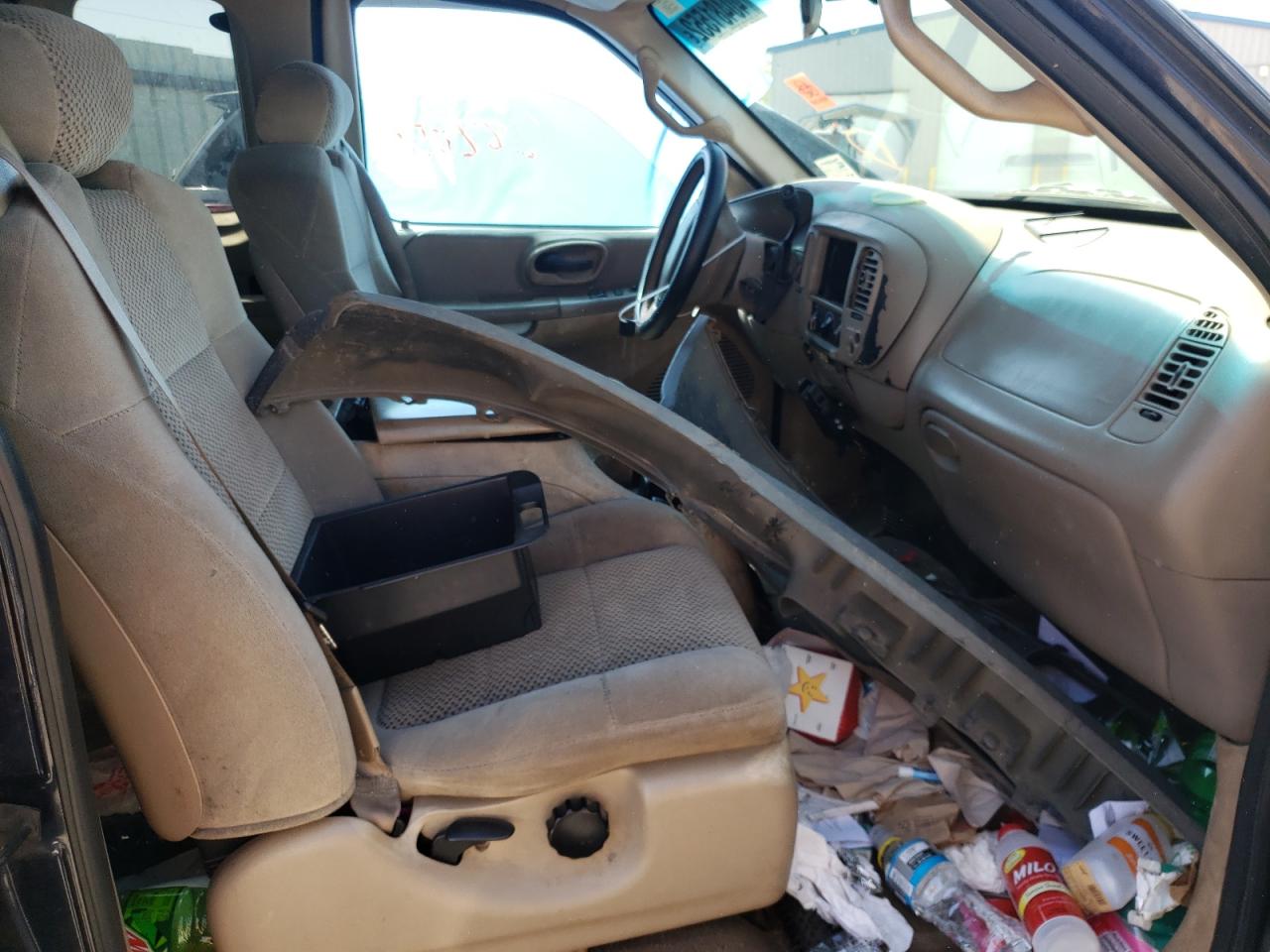 صورة رقم 5 من المزاد - 2001 FORD F150 مع VIN 1FTRX17W41NB69672