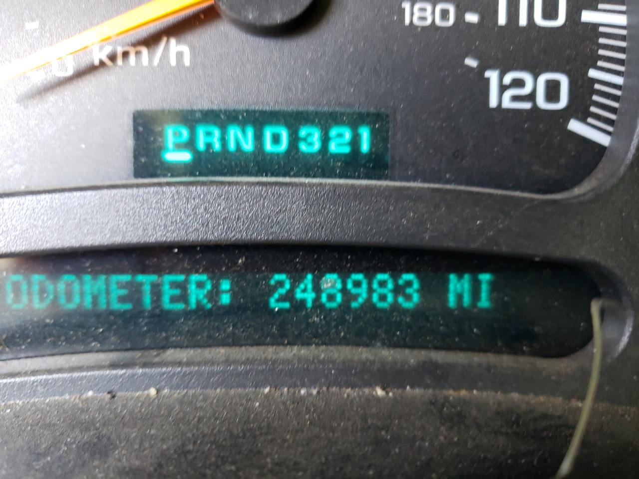 Photo 8 from auction – 2004 CHEVROLET SILVERADO with VIN 2GCEK19V041164346