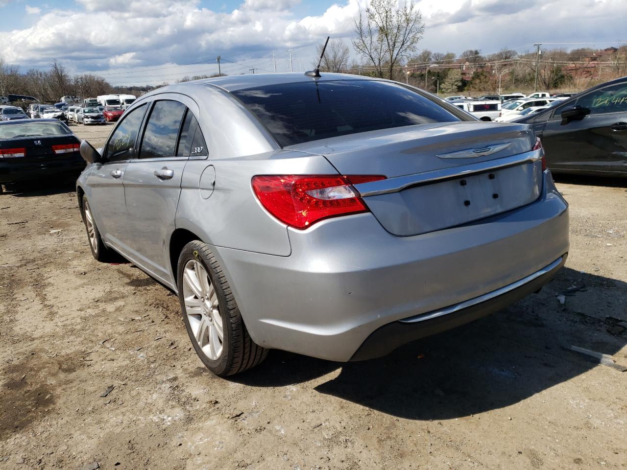 صورة رقم 3 من المزاد - 2013 CHRYSLER 200 TOURIN مع VIN 1C3CCBBB3DN547503