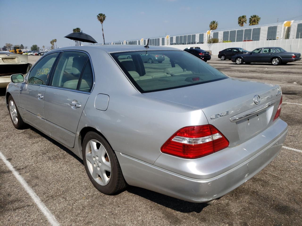 Photo 3 from auction – 2004 LEXUS LS 430 with VIN JTHBN36F640161982