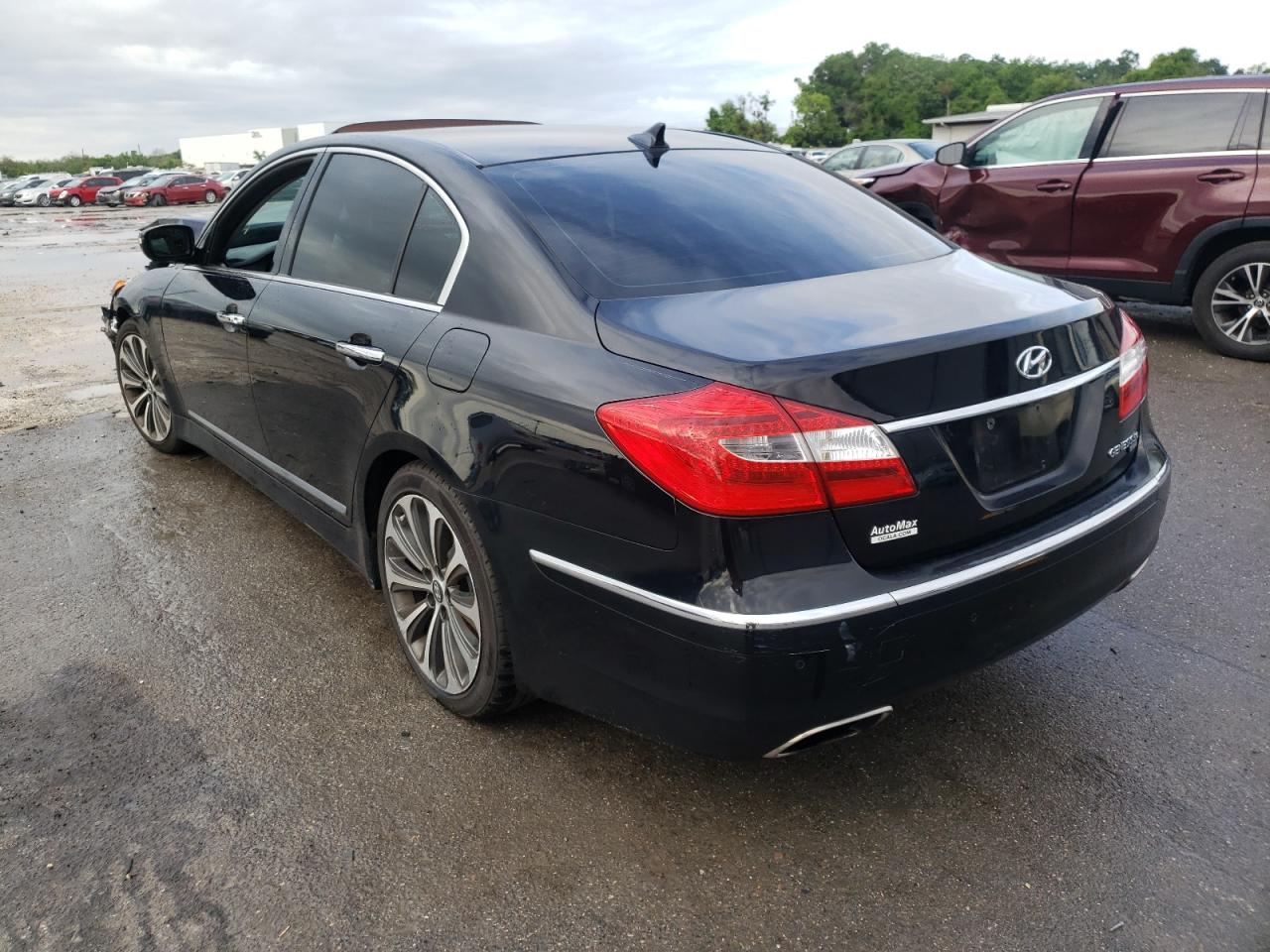 Photo 3 from auction – 2012 HYUNDAI GENESIS 5. with VIN KMHGC4DH8CU182715