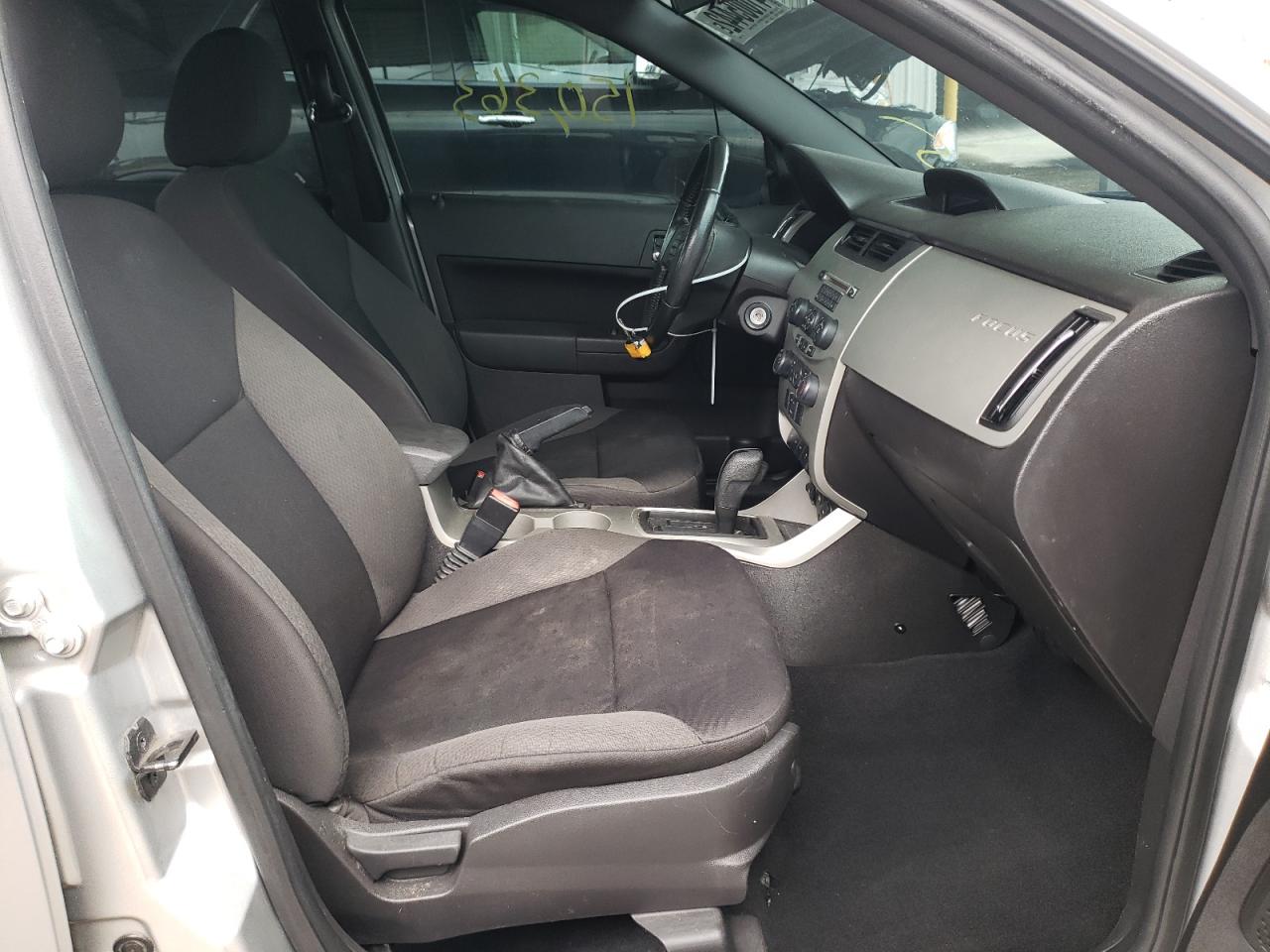 Photo 5 from auction – 2010 FORD FOCUS SES with VIN 1FAHP3GN0AW298586