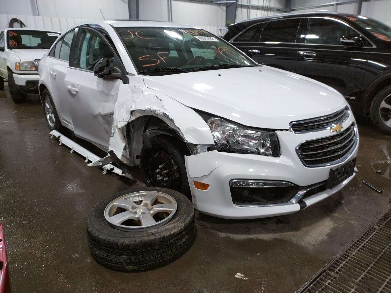 CHEVROLET CRUZE LT 2015 with VIN 1G1PC5SB5F7211799 - Photo from auction
