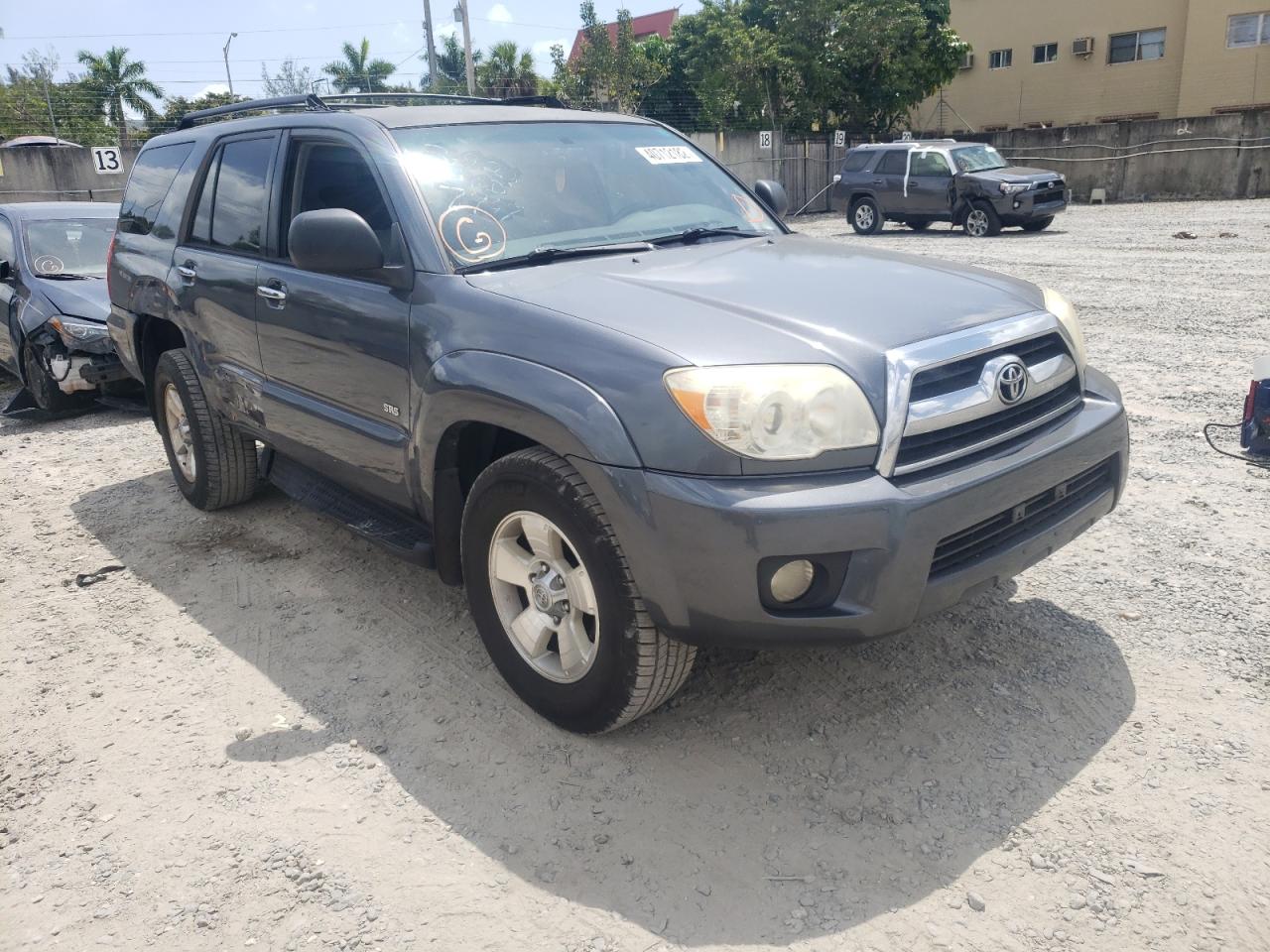 TOYOTA 4RUNNER SR 2006 with VIN JTEZU14R368057941 - Photo from auction