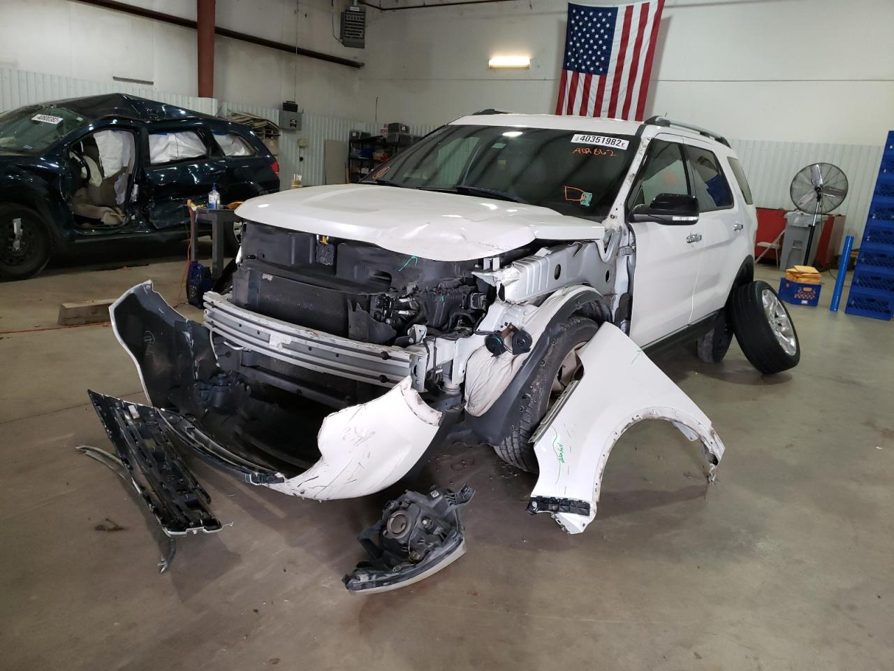 Фото 2 с аукциона – 2014 FORD EXPLORER X с VIN 1FM5K7D83EGA02862