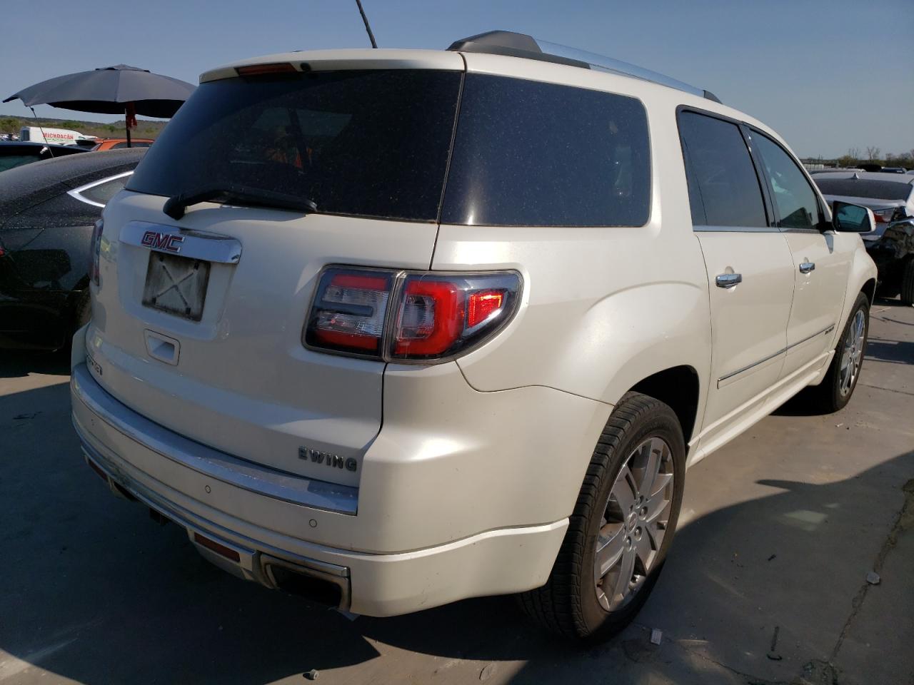 Photo 4 from auction – 2014 GMC ACADIA DEN with VIN 1GKKRTKDXEJ167844