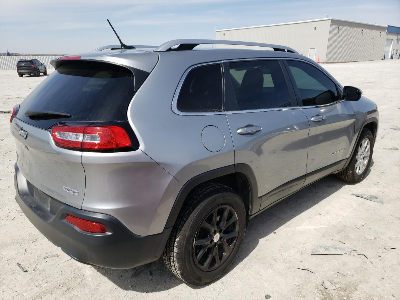 Photo 4 from auction – 2017 JEEP CHEROKEE L with VIN 1C4PJMCB9HW569082