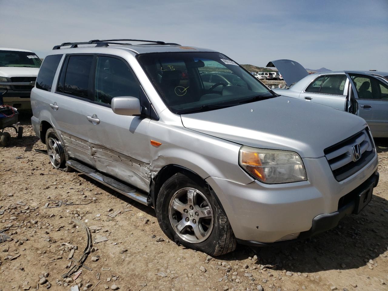 HONDA PILOT EXL 2007 with VIN 5FNYF18757B011435 - Photo from auction