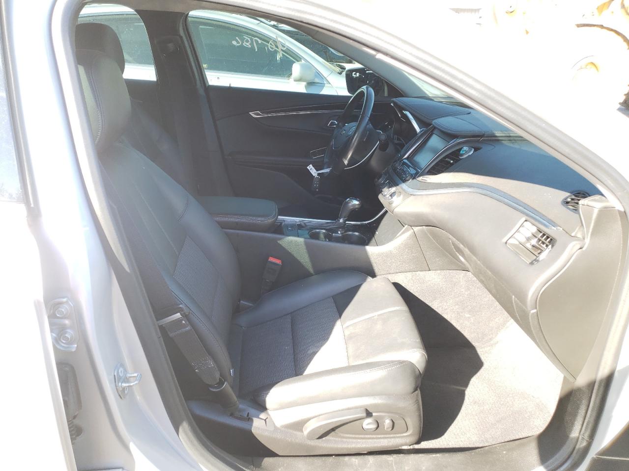 Photo 5 from auction – 2018 CHEVROLET IMPALA LT with VIN 1G1105S35JU149550