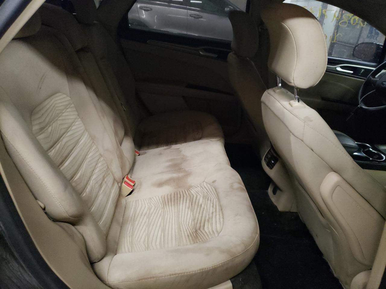 Photo 6 from auction – 2016 FORD FUSION SE with VIN 3FA6P0H74GR307744