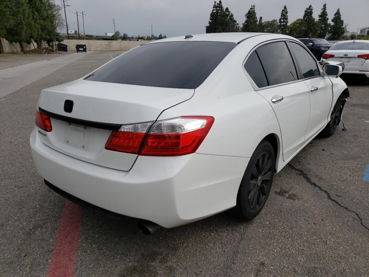 Photo 4 from auction – 2014 HONDA ACCORD EXL with VIN 1HGCR2F87EA125222