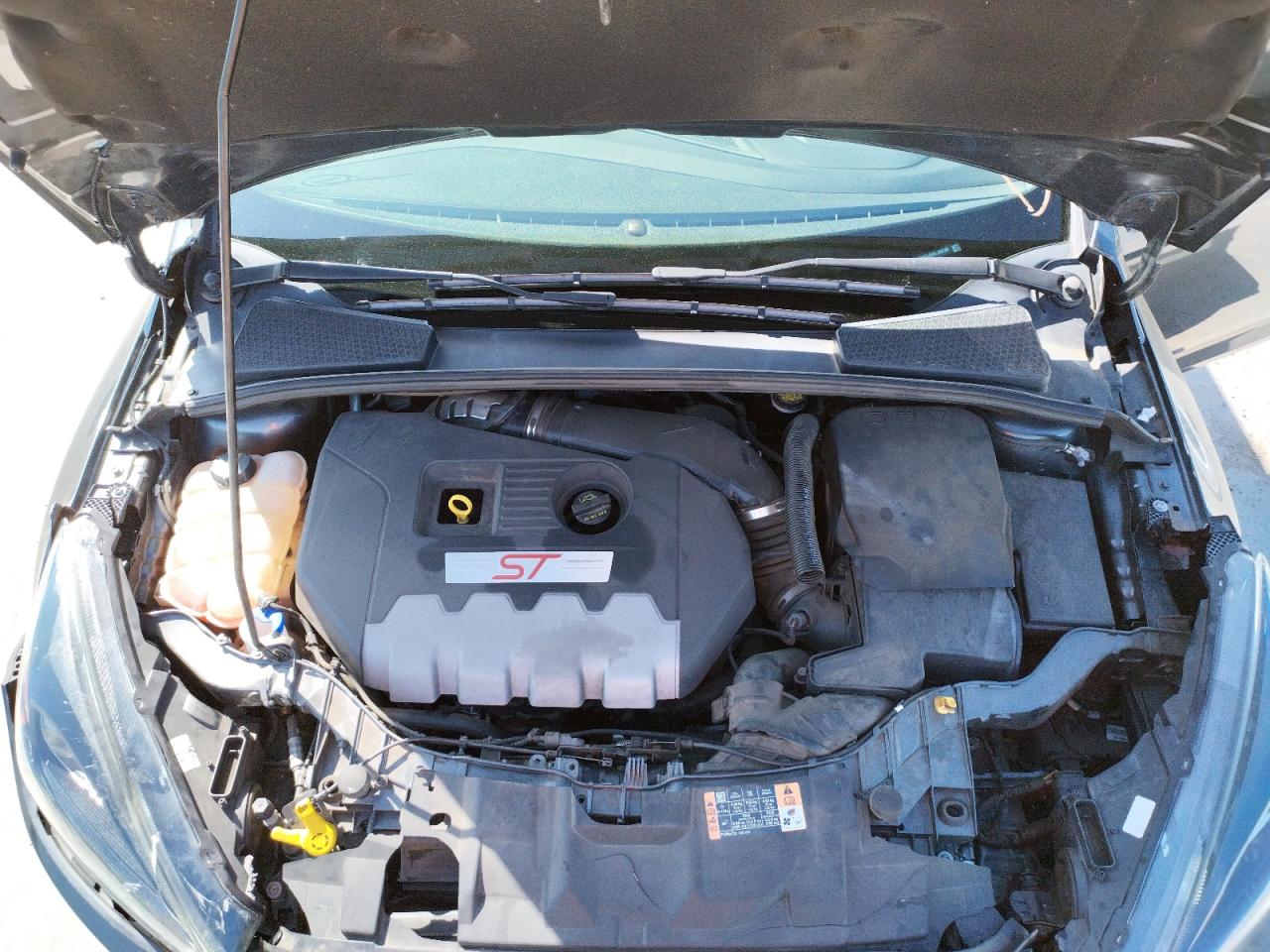 Photo 7 from auction – 2016 FORD FOCUS ST with VIN 1FADP3L90GL406206