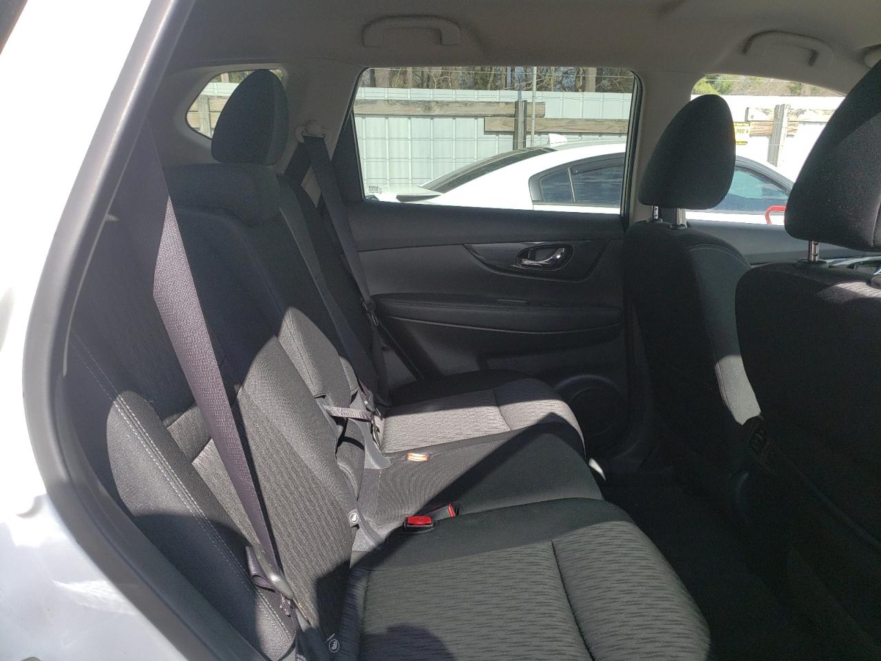 Photo 6 from auction – 2020 NISSAN ROGUE S with VIN KNMAT2MV8LP509830