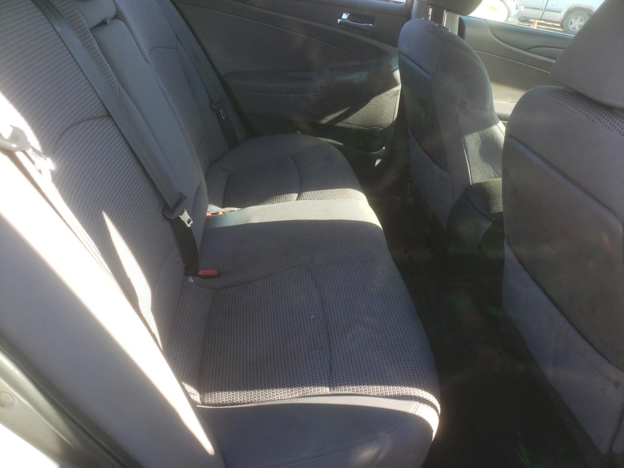 Photo 6 from auction – 2011 HYUNDAI SONATA GLS with VIN 5NPEB4AC9BH133717