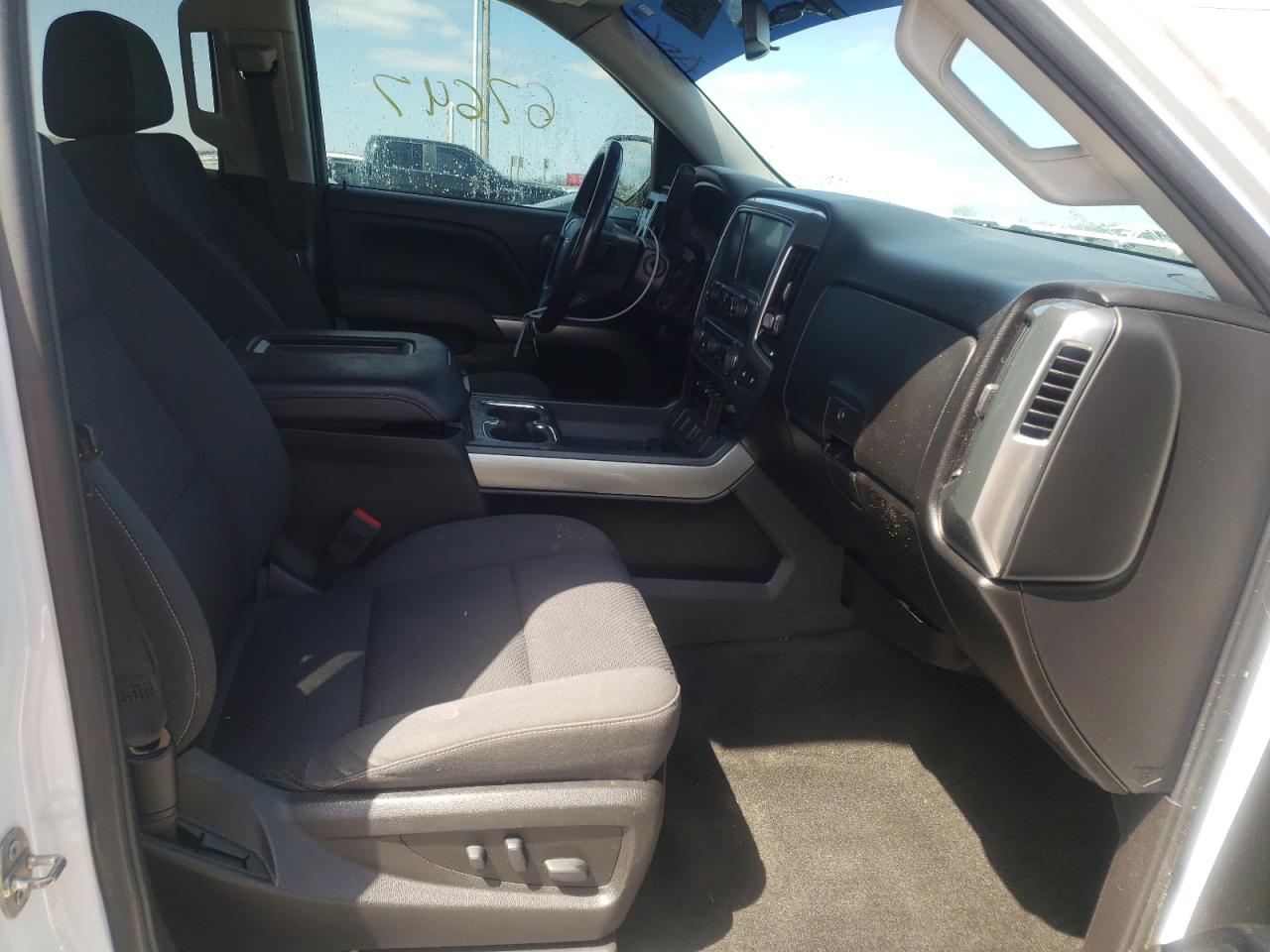 Photo 5 from auction – 2018 CHEVROLET SILVERADO with VIN 3GCUKREC2JG365960