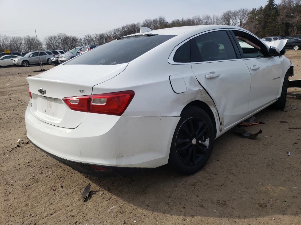 Photo 4 from auction – 2017 CHEVROLET MALIBU LT with VIN 1G1ZE5ST8HF156849