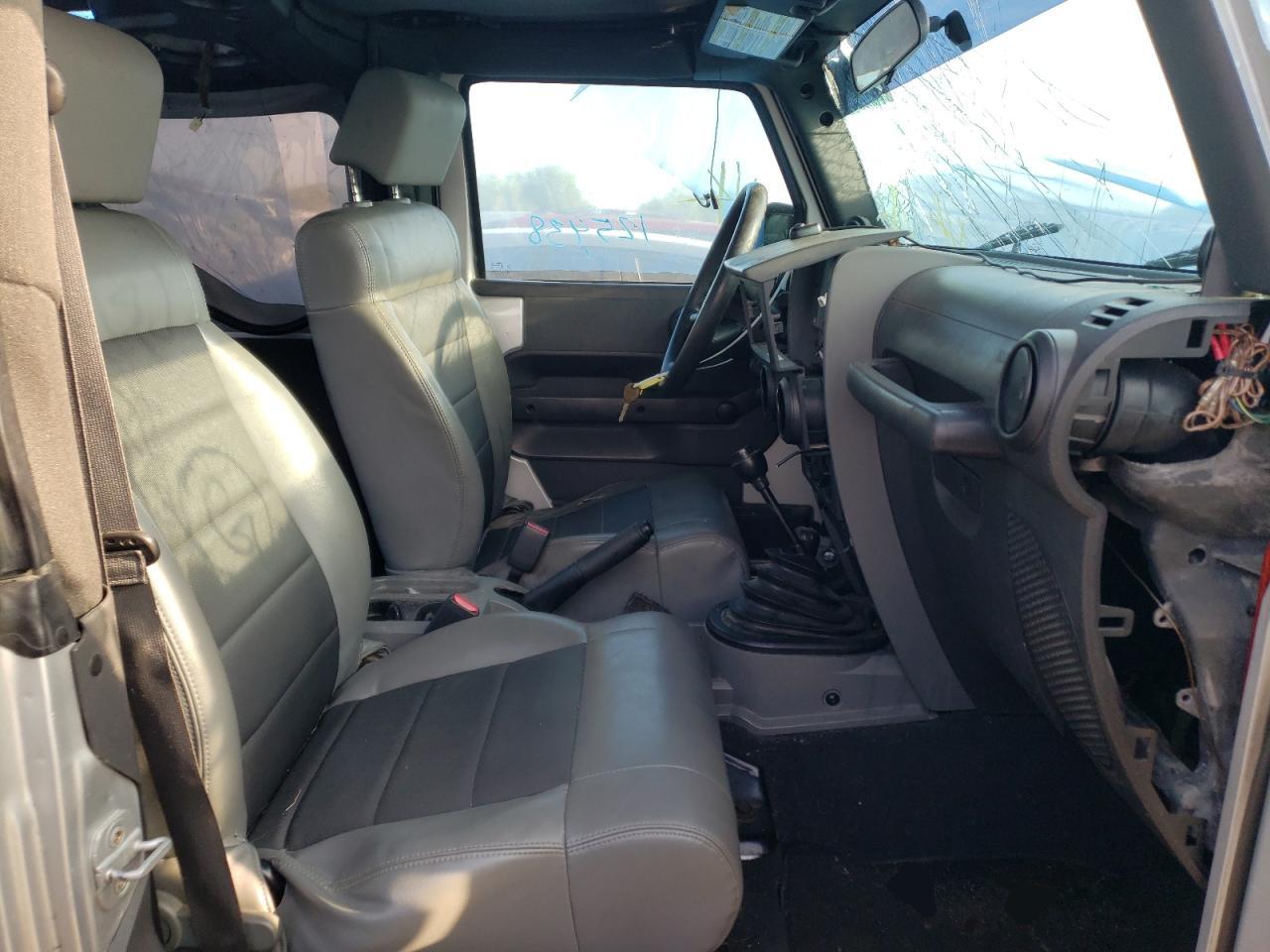 Photo 5 from auction – 2008 JEEP WRANGLER X with VIN 1J4FA24138L508134