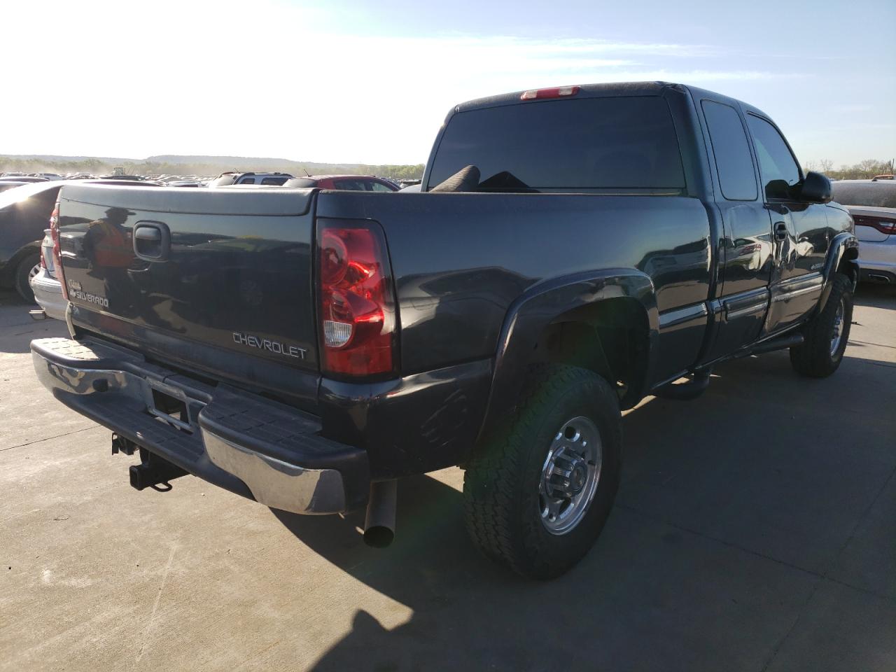 Photo 4 from auction – 2003 CHEVROLET SILVERADO with VIN 1GCHC29U53E372002