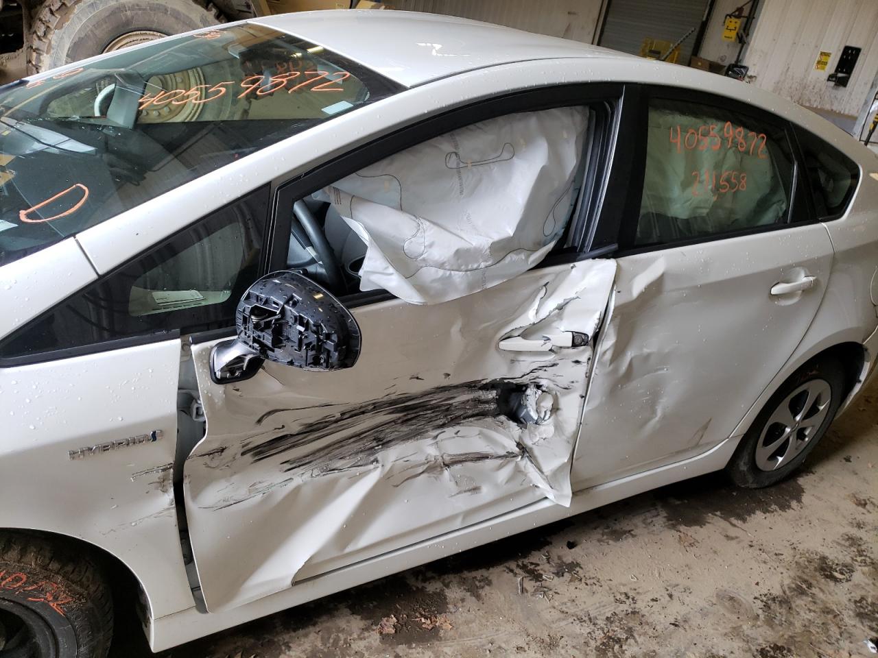 Photo 9 from auction – 2015 TOYOTA PRIUS with VIN JTDKN3DU9F0460789