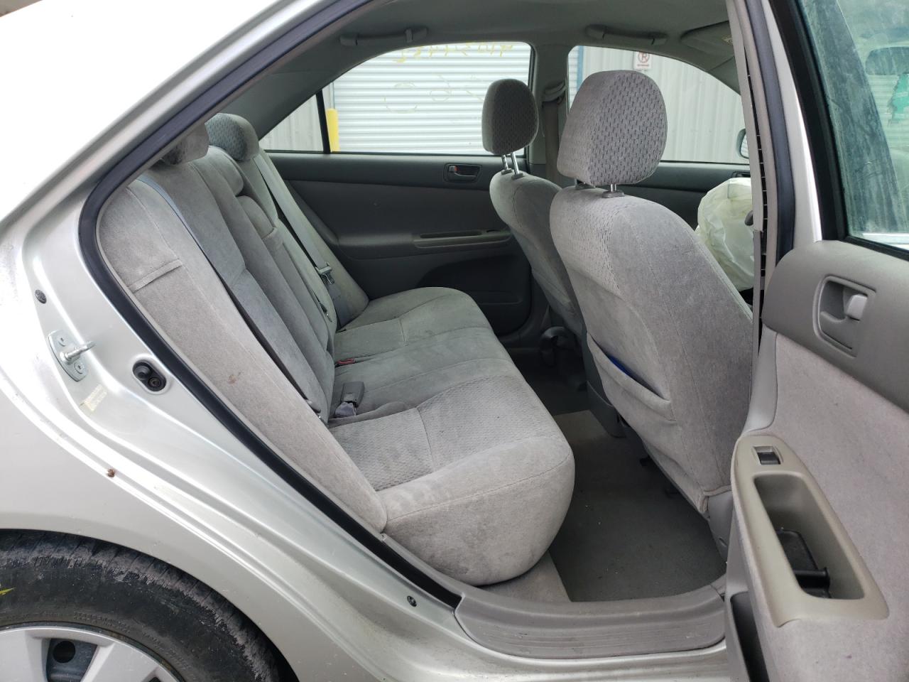 Photo 6 from auction – 2003 TOYOTA CAMRY LE with VIN 4T1BE32K23U781381
