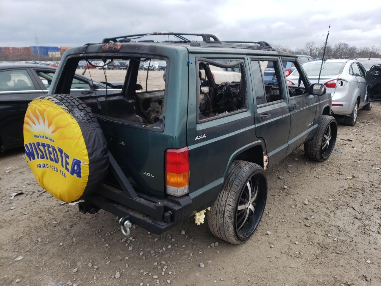 Photo 4 from auction – 1999 JEEP CHEROKEE S with VIN 1J4FF28S2XL548742