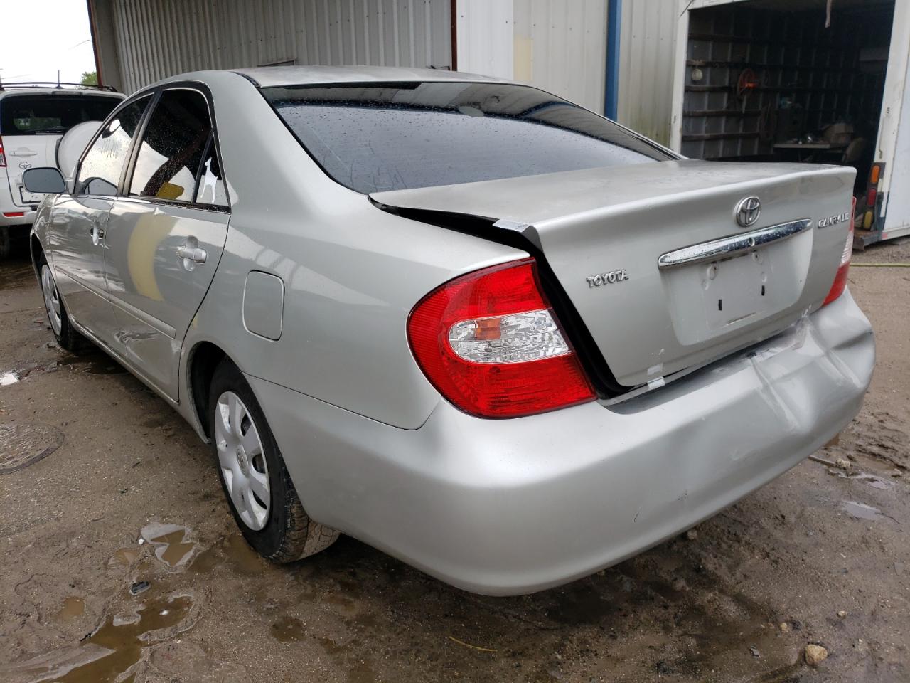 Photo 3 from auction – 2002 TOYOTA CAMRY LE with VIN 4T1BE32K52U064469
