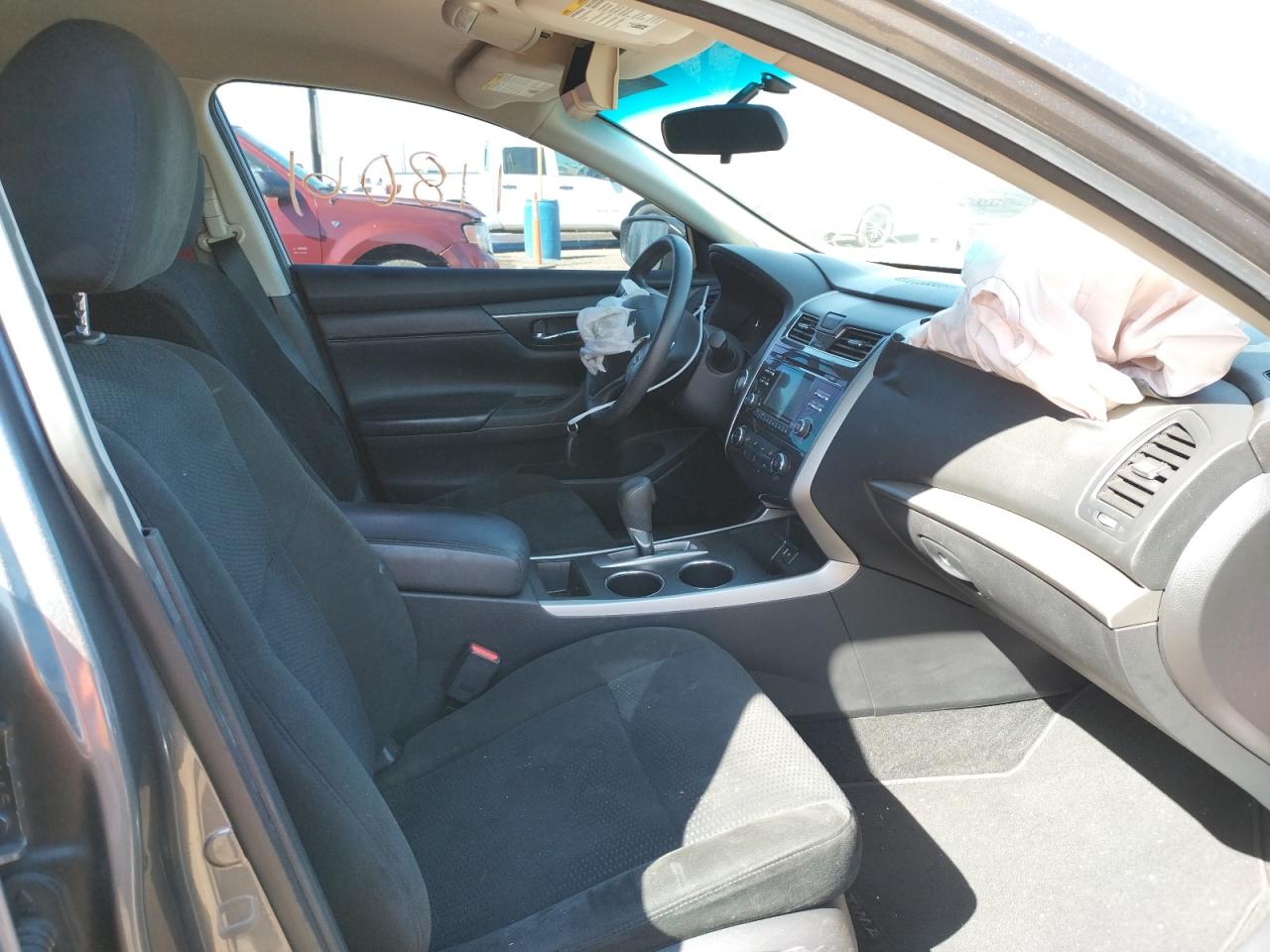 Photo 5 from auction – 2015 NISSAN ALTIMA 2.5 with VIN 1N4AL3AP2FN891533