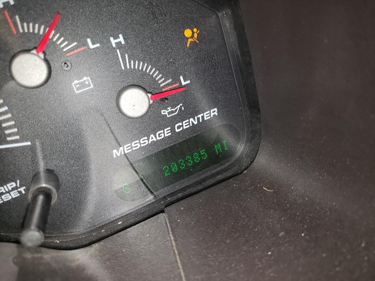 Photo 8 from auction – 2004 FORD EXPEDITION with VIN 1FMFU18L34LA71440