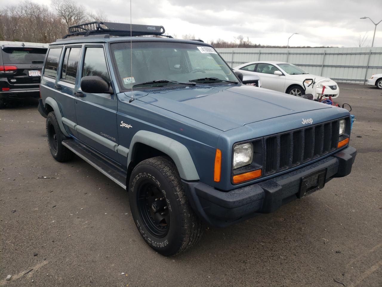 JEEP CHEROKEE S 1998 with VIN 1J4FJ68S0WL277314 - Photo from auction