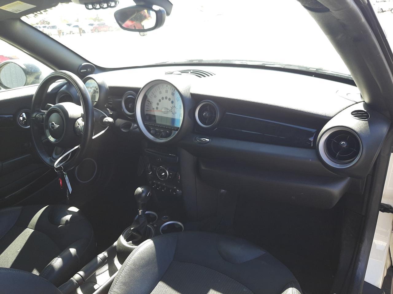 Photo 9 from auction – 2012 MINI COOPER COU with VIN WMWSX3C54CT154966