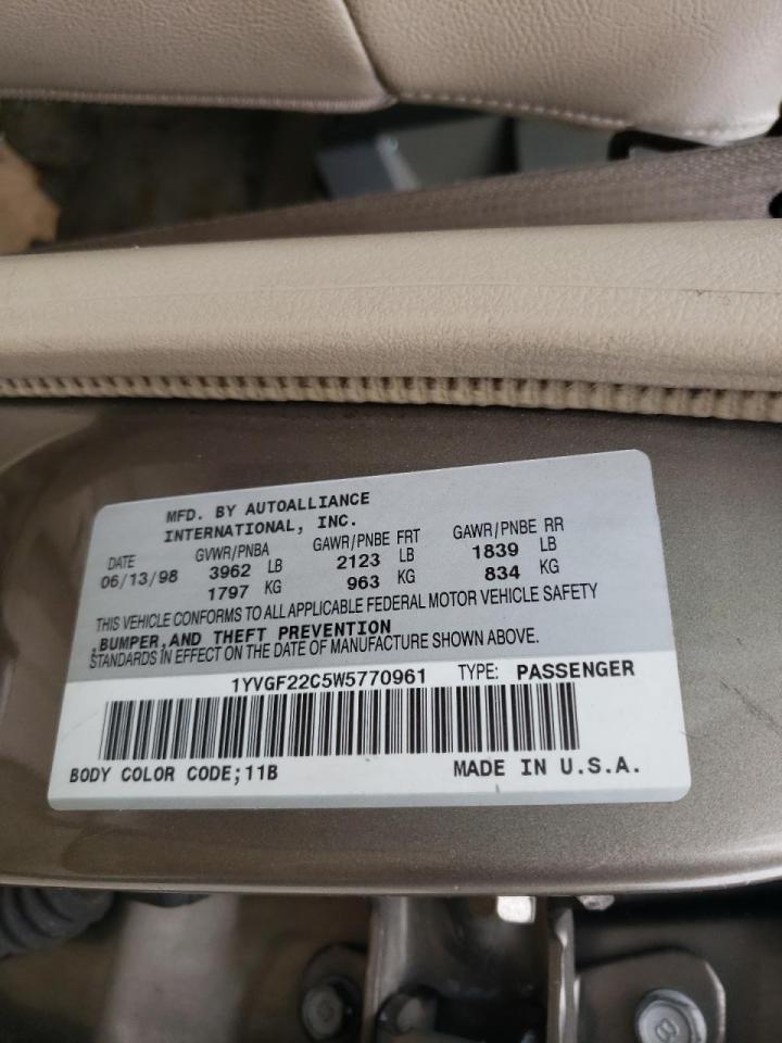 Photo 10 from auction – 1998 MAZDA 626 DX with VIN 1YVGF22C5W5770961
