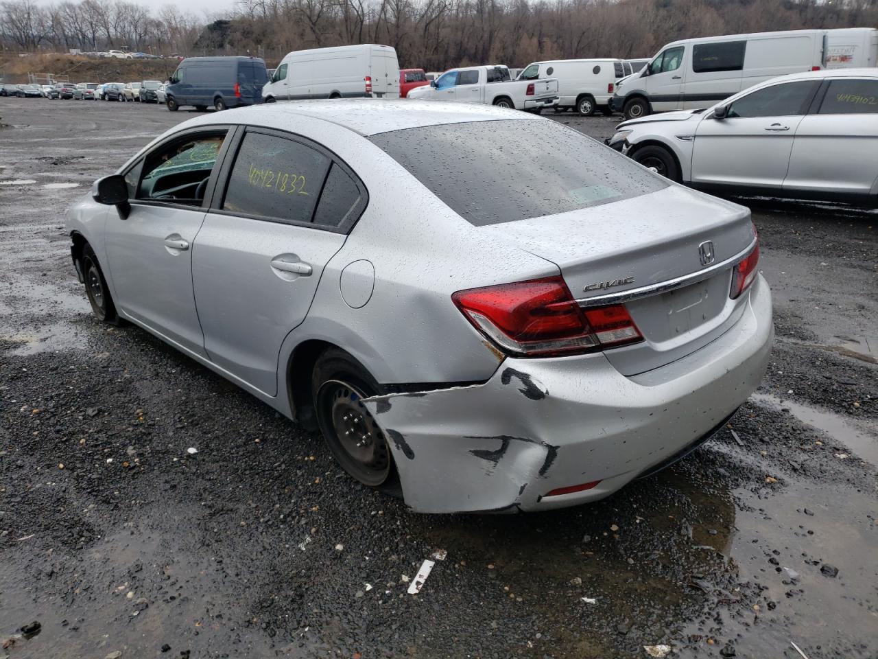 Photo 3 from auction – 2013 HONDA CIVIC LX with VIN 2HGFB2F5XDH569945