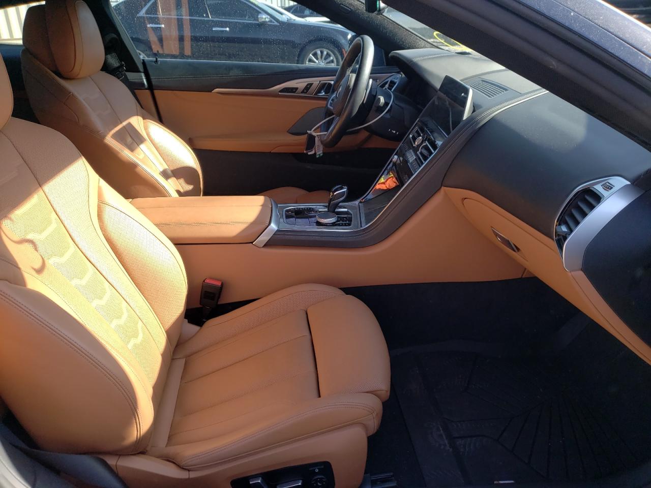 صورة رقم 5 من المزاد - 2019 BMW M850XI مع VIN WBABC4C56KBU95680
