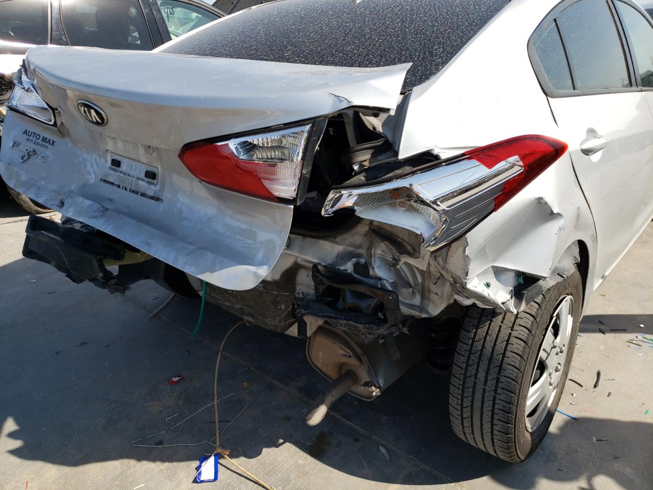 Photo 9 from auction – 2016 KIA FORTE LX with VIN KNAFK4A6XG5459044