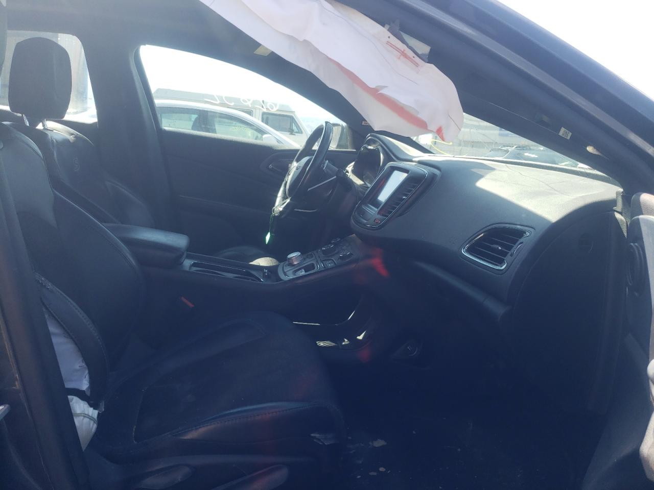 Photo 5 from auction – 2015 CHRYSLER 200 S with VIN 1C3CCCBG3FN706153