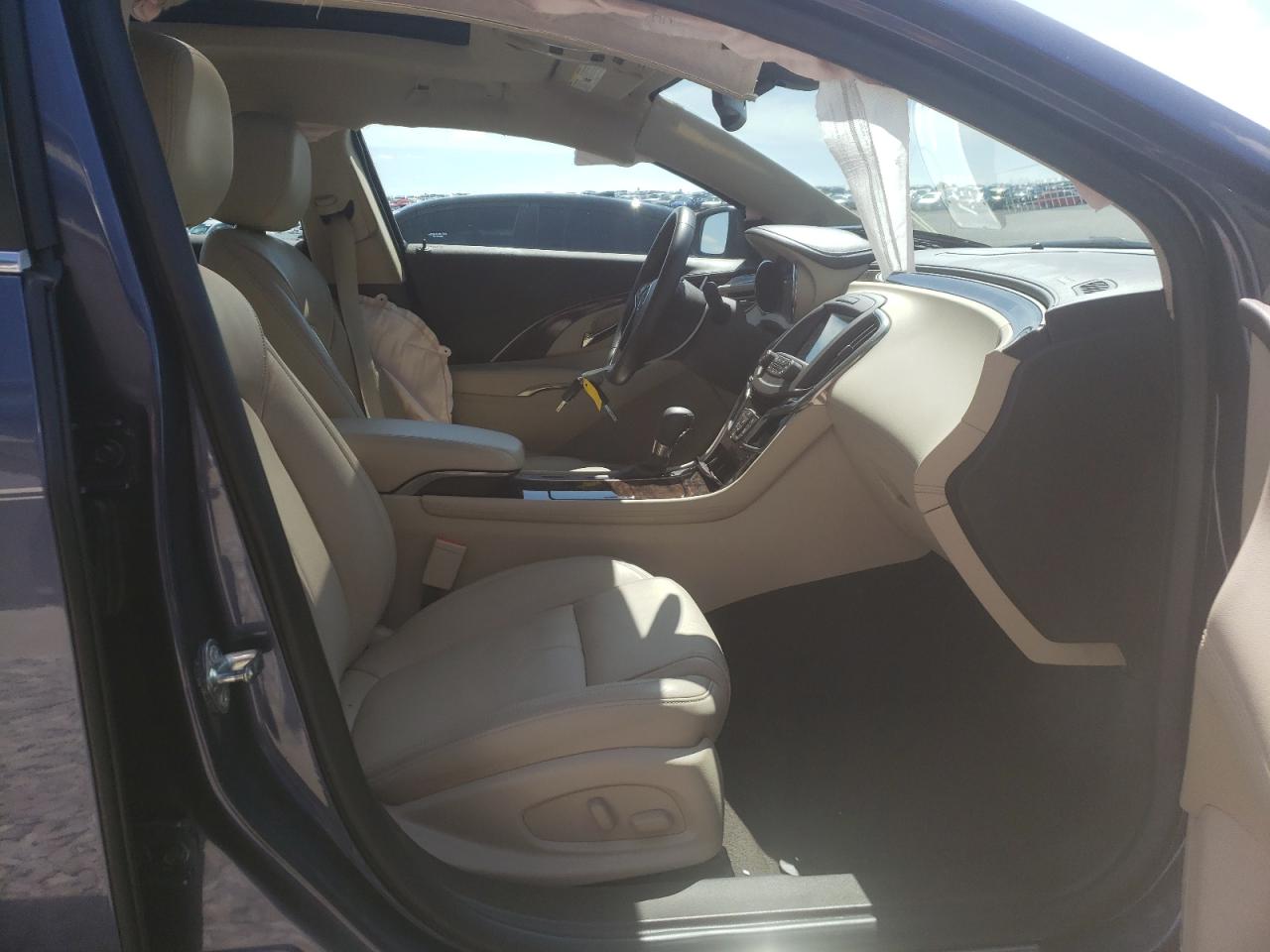 Photo 5 from auction – 2015 BUICK LACROSSE with VIN 1G4GB5G33FF248797