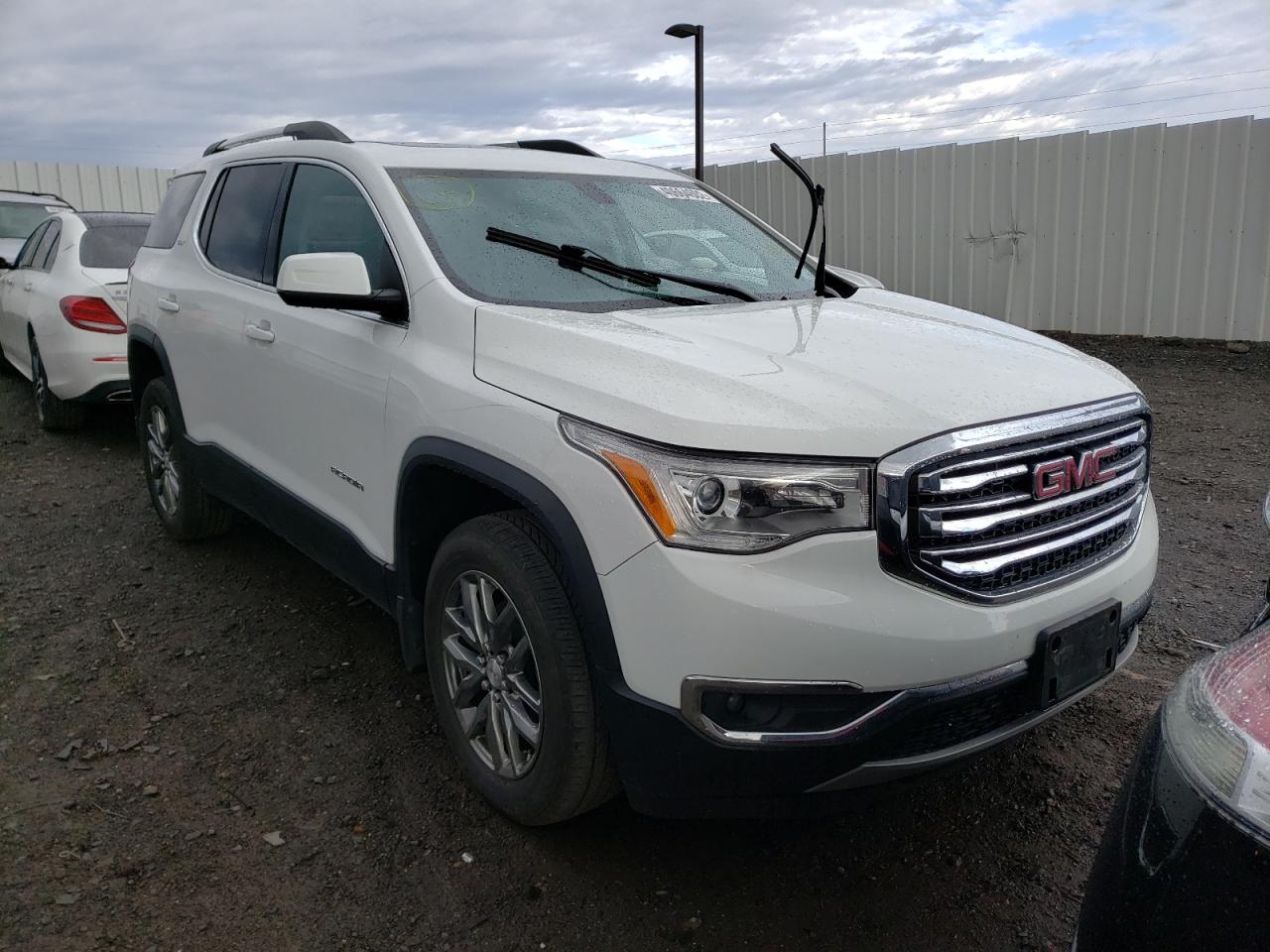 GMC ACADIA SLT 2018 with VIN 1GKKNULS2JZ143712 - Photo from auction