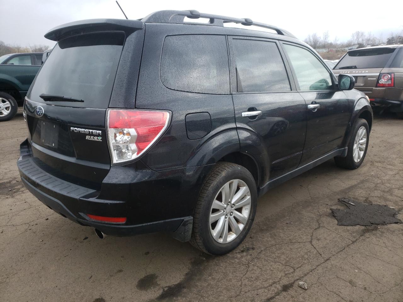 Photo 4 from auction – 2011 SUBARU FORESTER L with VIN JF2SHAEC7BH711940